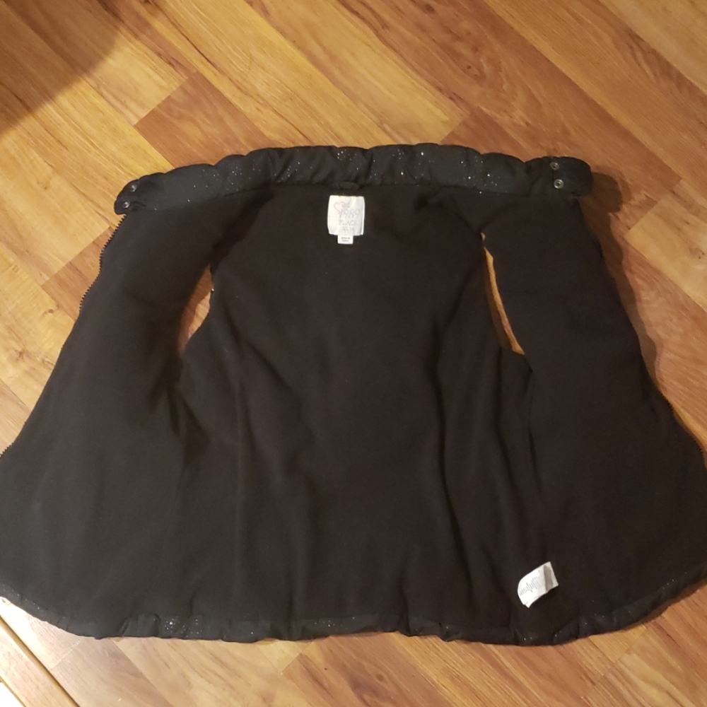 Black Size 14 Puffer Vest with Sparkles. - Picture 2 of 4